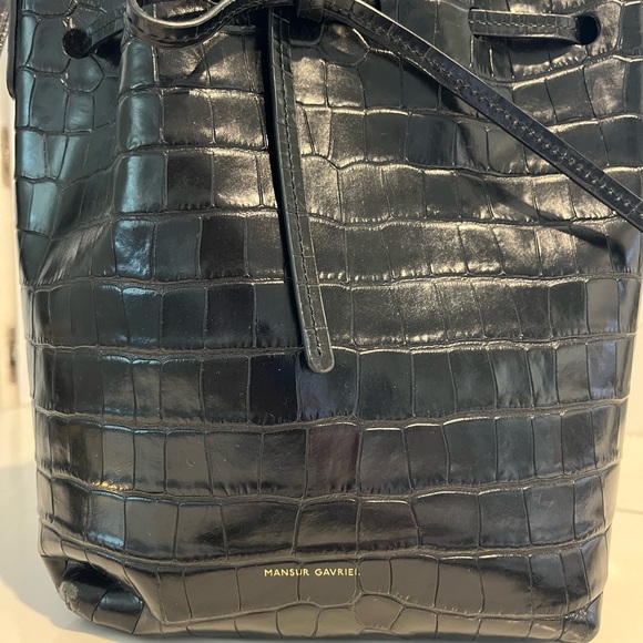 Mansur Gavriel Black Croc-Embossed Bucket Bag - Picture 2 of 5